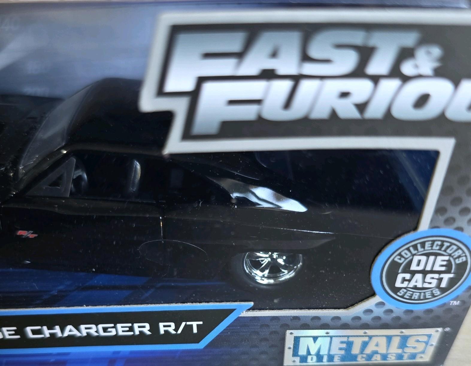 Jada Fast & Furious Dom's Dodge Charger R/T 1:32 Diecast Car Boxed