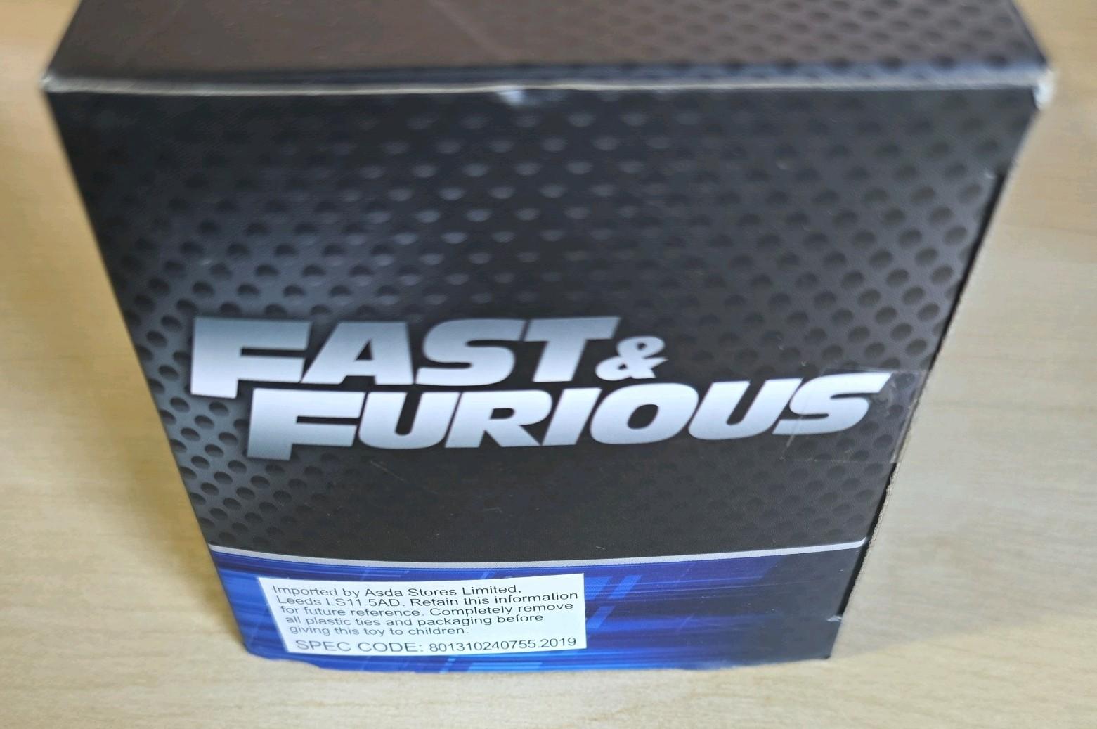 Jada Fast & Furious Dom's Dodge Charger R/T 1:32 Diecast Car Boxed