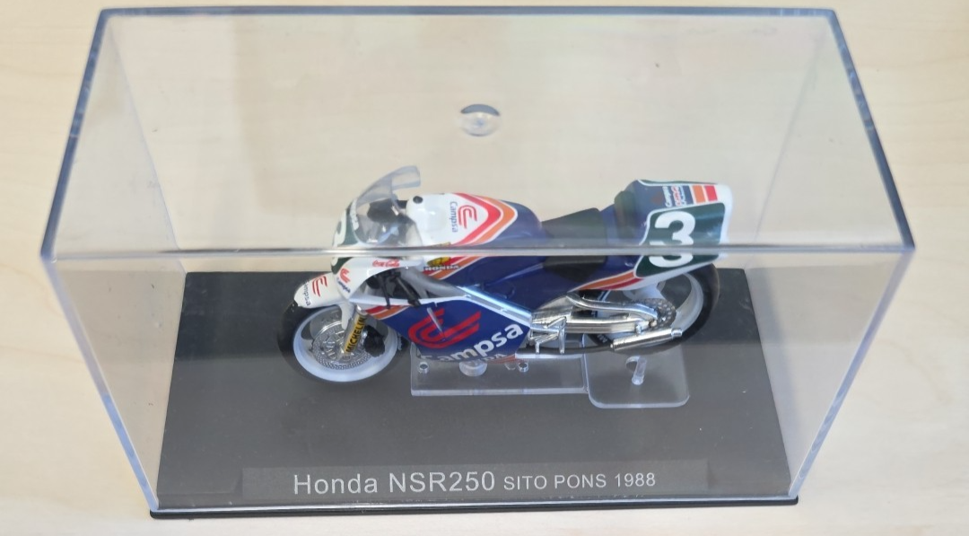 Job Lot 10 MotoGP Motorcycle Models IXO In Cases Ducati Honda Yamaha
